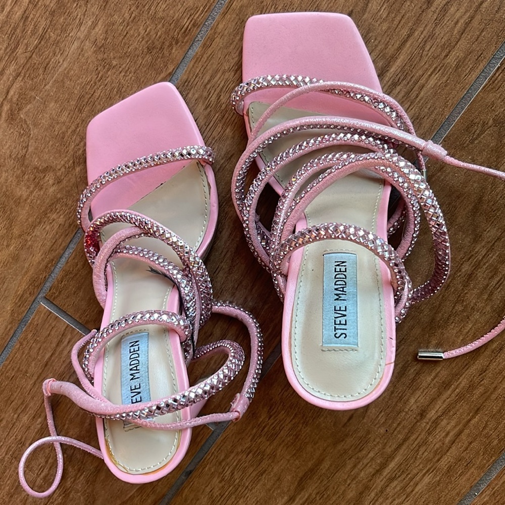 Steve Madden Uplift Sandal